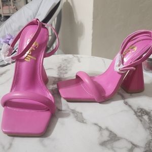 Pink heels